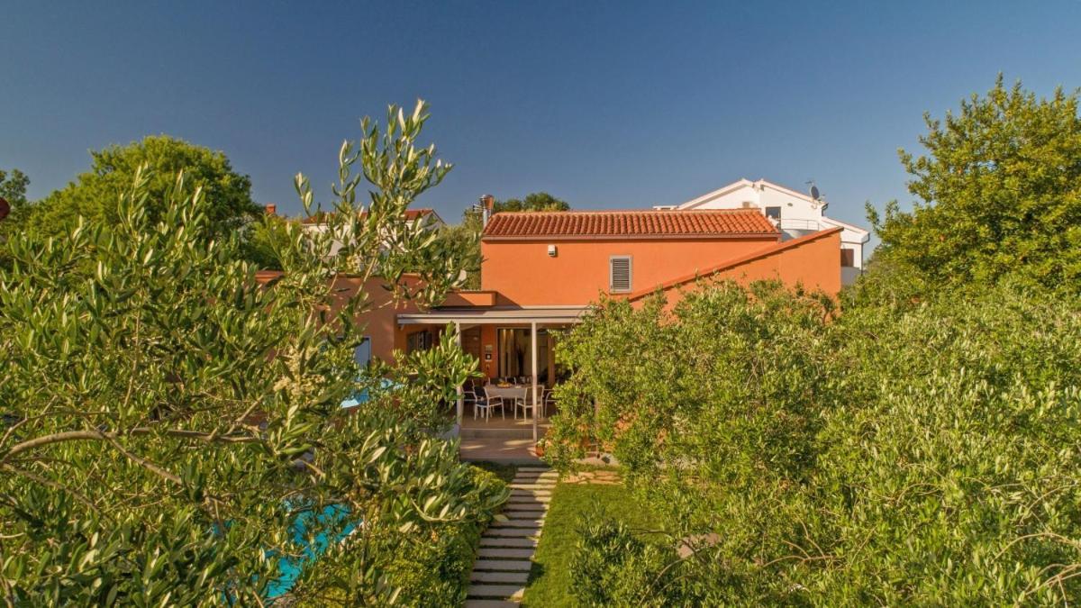 Villa Emili In Medulin - Haus Fuer 4-5 Personen Экстерьер фото