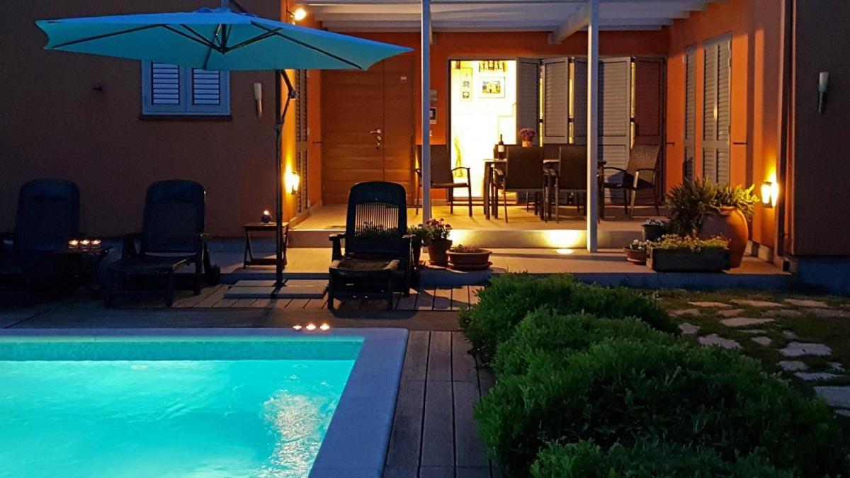 Villa Emili In Medulin - Haus Fuer 4-5 Personen Экстерьер фото