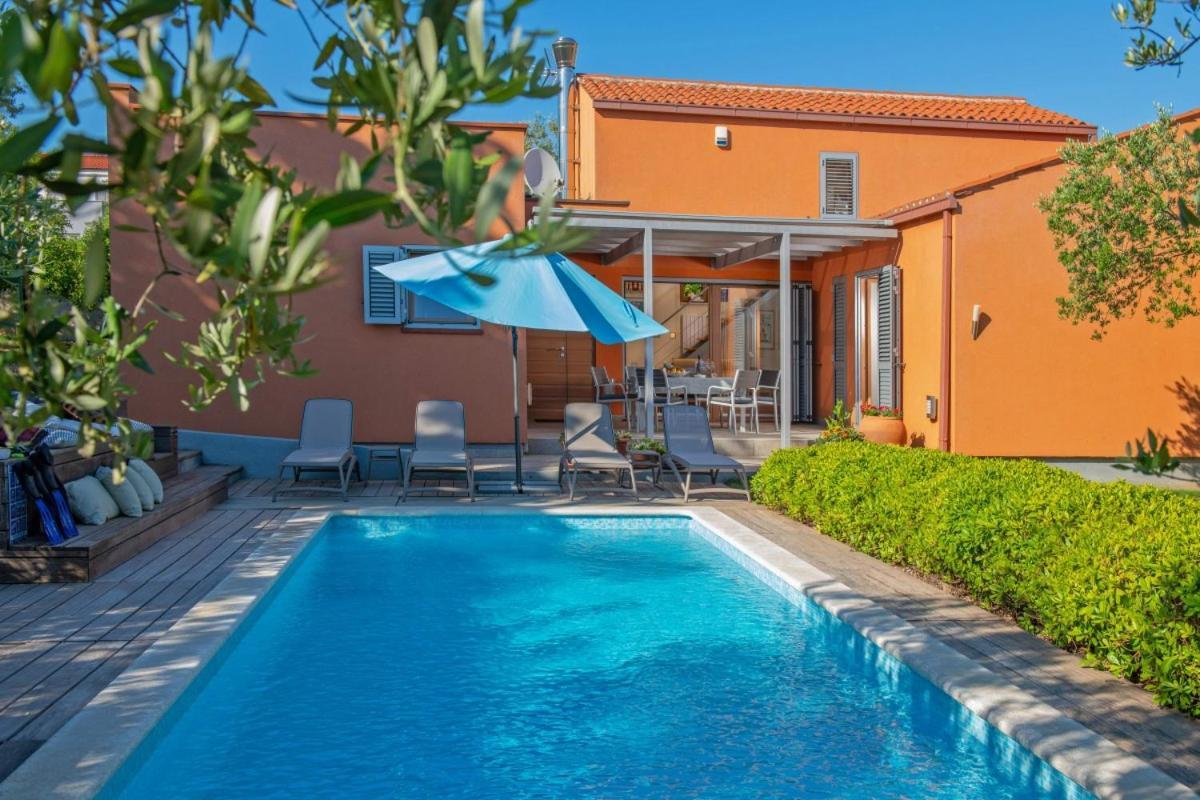 Villa Emili In Medulin - Haus Fuer 4-5 Personen Экстерьер фото